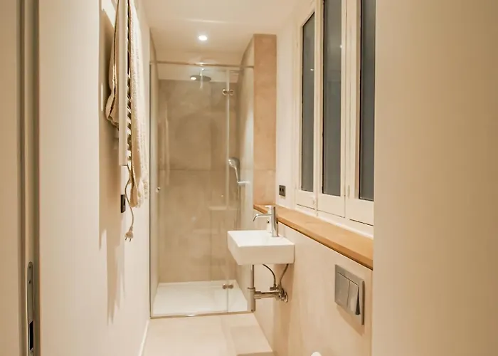 Апартаменты Sleep & - Luxury With Views-placa Del Vi *